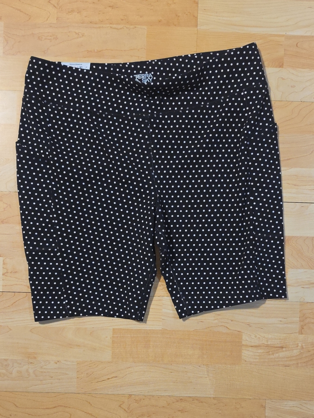 Terra & Sky Women's Plus Black Bike w/ Pocket Shorts Size 1X 16W - 18W NEW